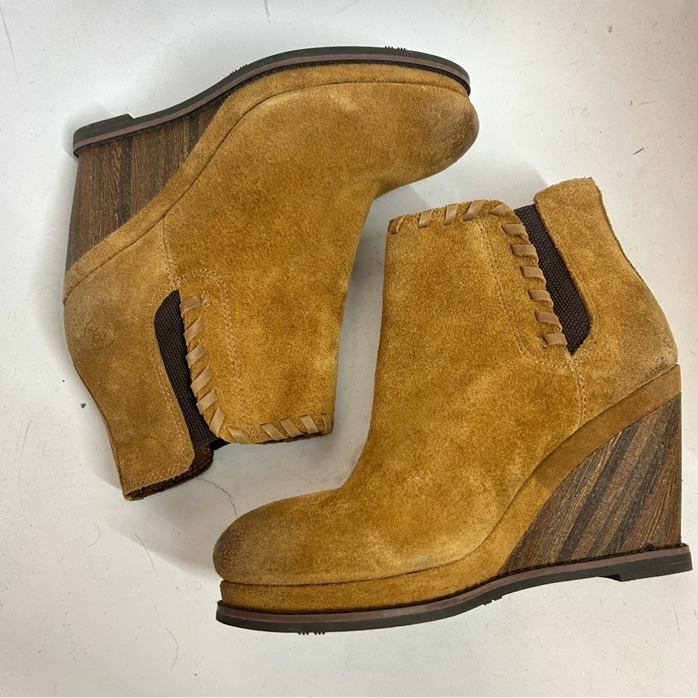 Ariat Women's Belle Stretchfit Wedge Bootie Western Boot Tan Suede Size 7 NEW - Picture 4 of 12